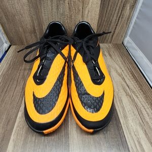 Nike Hypervenom Indoor Soccer Cleats Men's US Size 8